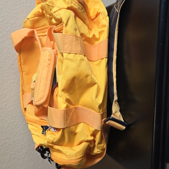 Cabelas mini duffle bag - Picture 8 of 10